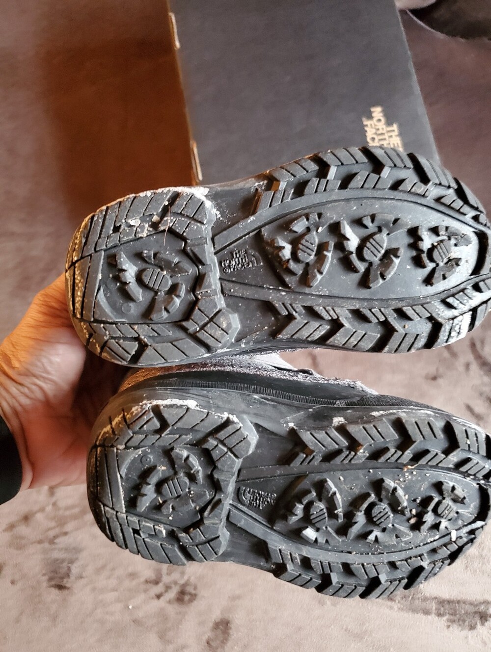 The North Face Kids Gray Winter Booties with Elastic Strap - Picture 3 of 7